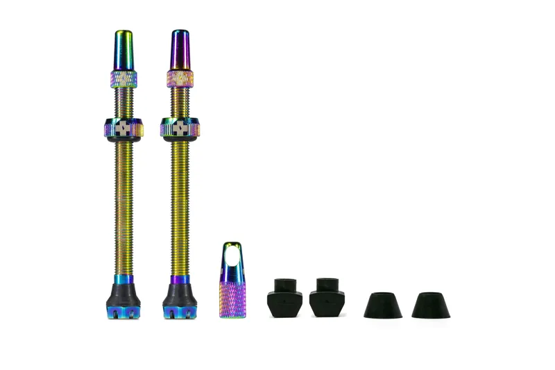 Muc-Off Tubeless Valves in Iridescent-2
